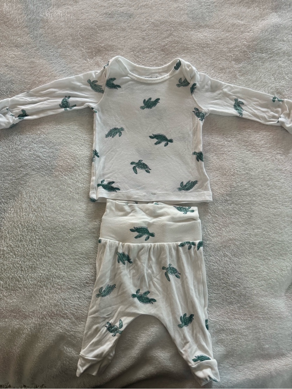Carter's White Pajama Set with Teal Sea Turtle Print